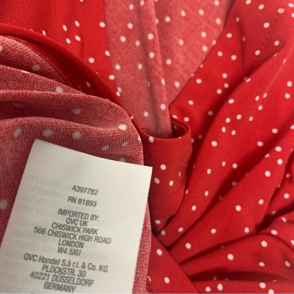 Susan Graver Liquid Knit Blouse Top 3X  Button Front Red Polka Dot Stretch Work - Picture 10 of 10